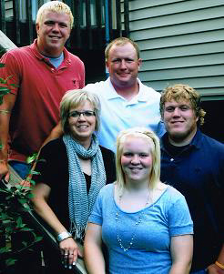 lorilee, thomas, dog, breeder, familt, pic, lorilee-thomas, dog-breeder, whiting, ks, kansas, usda, inspection, reports